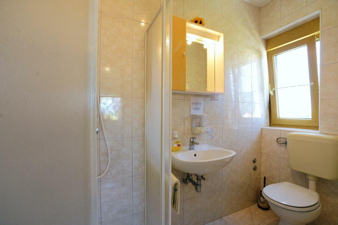 Ferienhaus Tomic Nedeščina Bagian luar foto