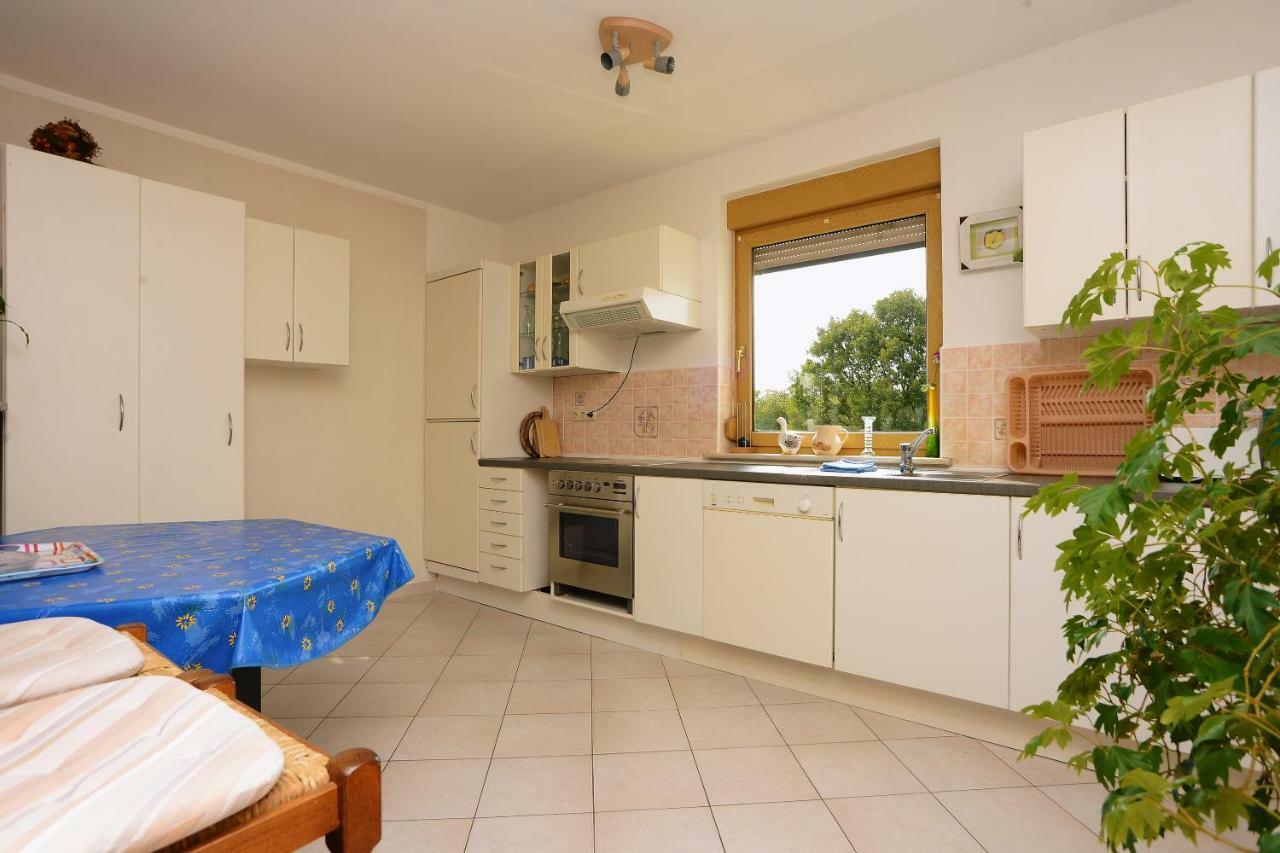 Ferienhaus Tomic Nedeščina Bagian luar foto